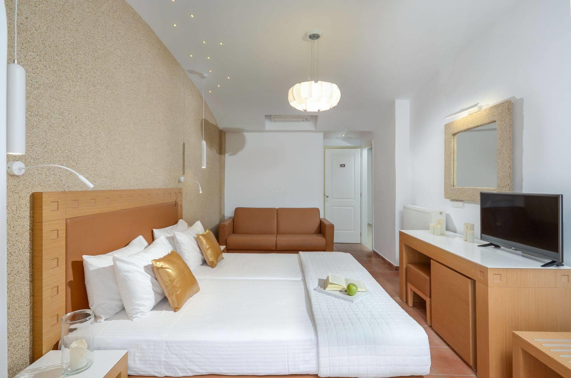 Adriani Hotel Naxos City Екстериор снимка